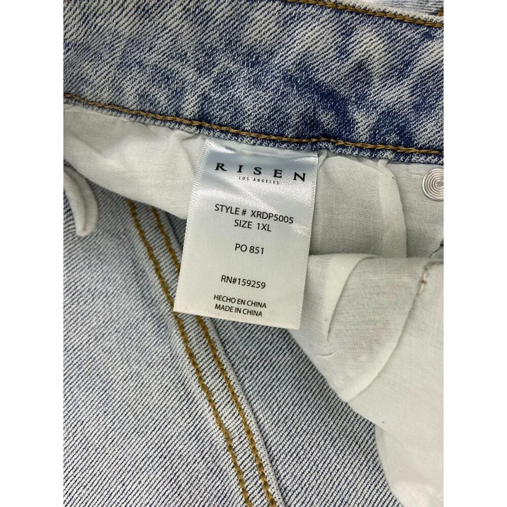 Risen Women 1XL Jeans Boyfriend Fit Straight Leg Distressed Light Wash NWT - Picture 13 of 16